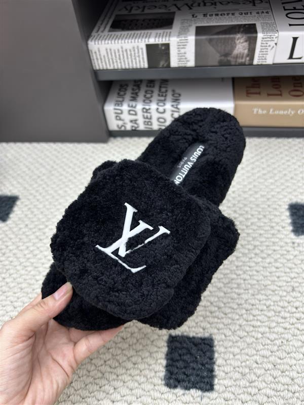 20251128184533785 300